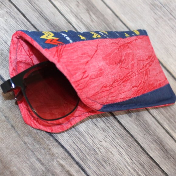 Wonderwoman Blue & Red Zippered Pouch and Sunglass Case- Matching Set -Handmade - Picture 9 of 11